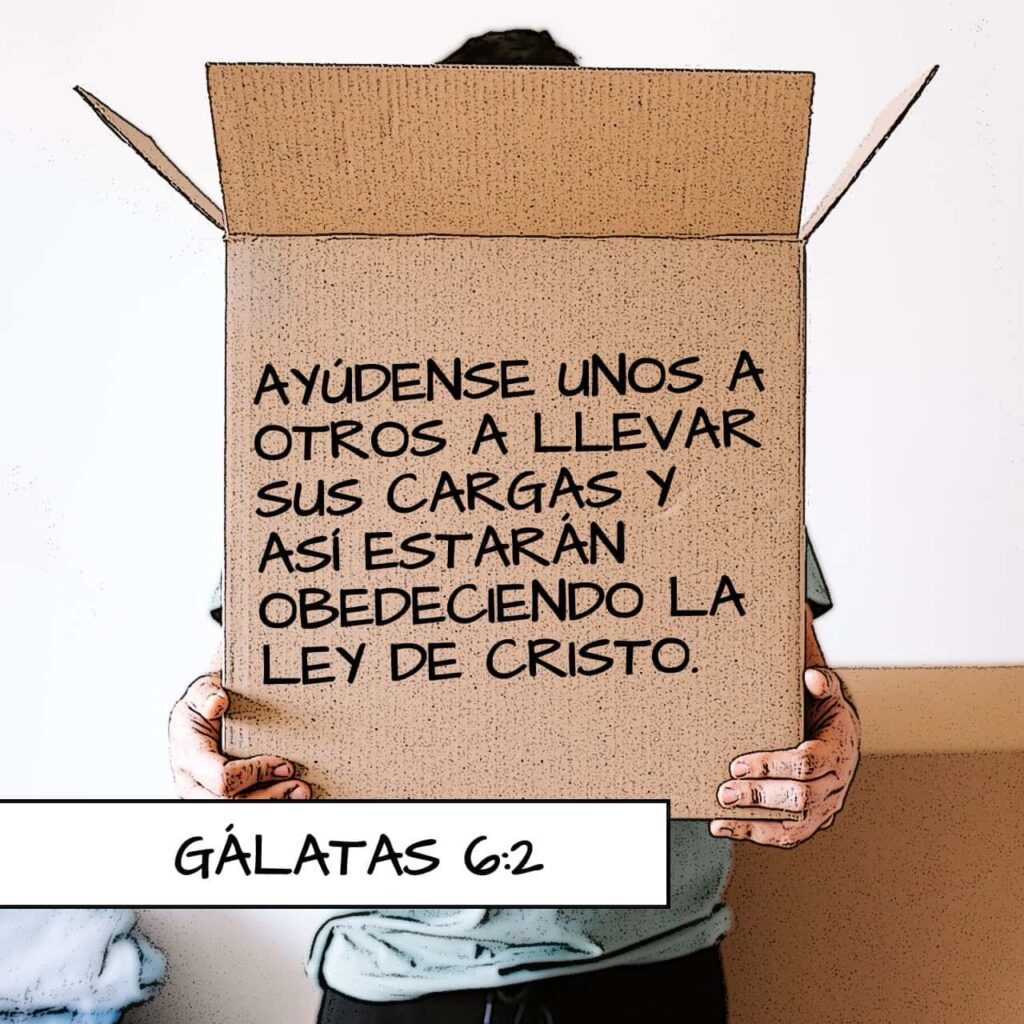Cristianos llevando las cargas unos de otros en amor, cumpliendo la ley de Cristo según Gálatas 6:2